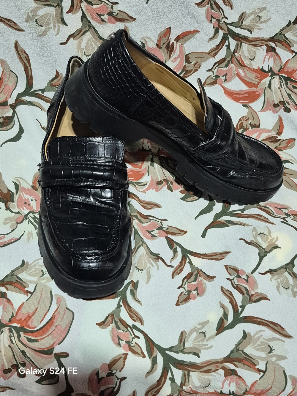 Nine West Y2K  Black Croc-Embossed Platform Penny Loafers